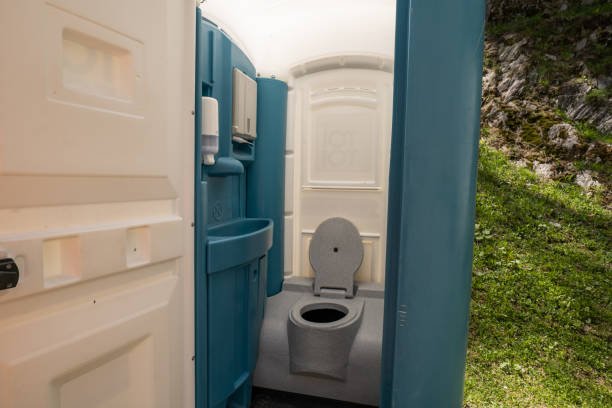 Best Portable Restroom Servicing (Cleaning and Restocking)  in Pleasantville, NJ